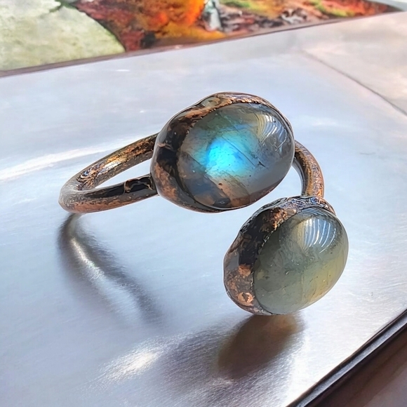 NKULTD Jewelry - 🆕️Vintage Style Boho Chic Labradorite Handcrafted Copper Adjustable Open Ring
